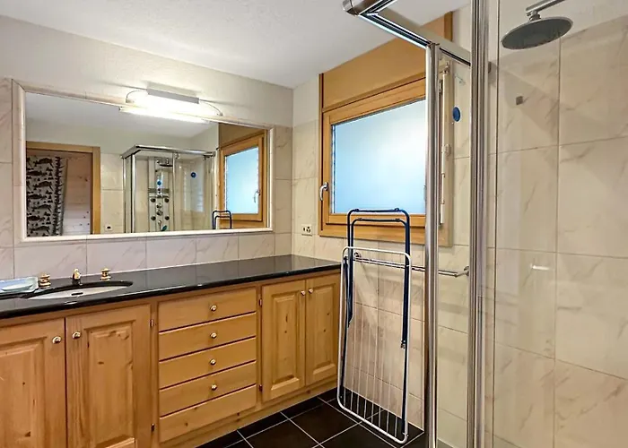 Alpine Glow Retreat - 4 Valleys - Swiss Alps *